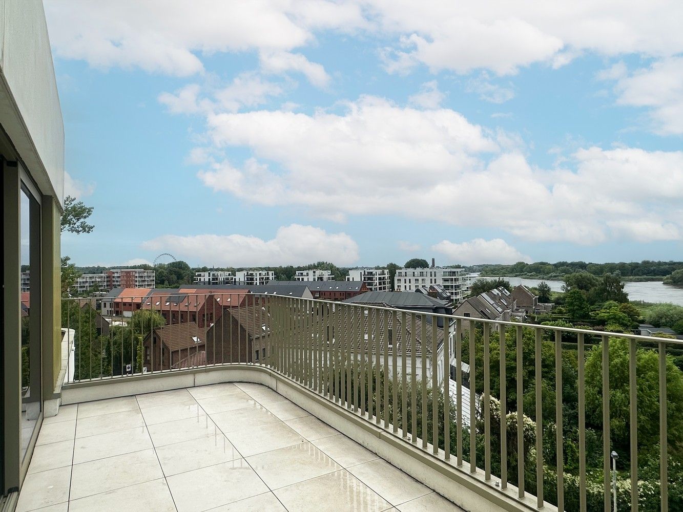 Zeer knap BEN nieuwbouwappartement op de 5de verdieping met fantastisch zicht op de Rupel! foto 7