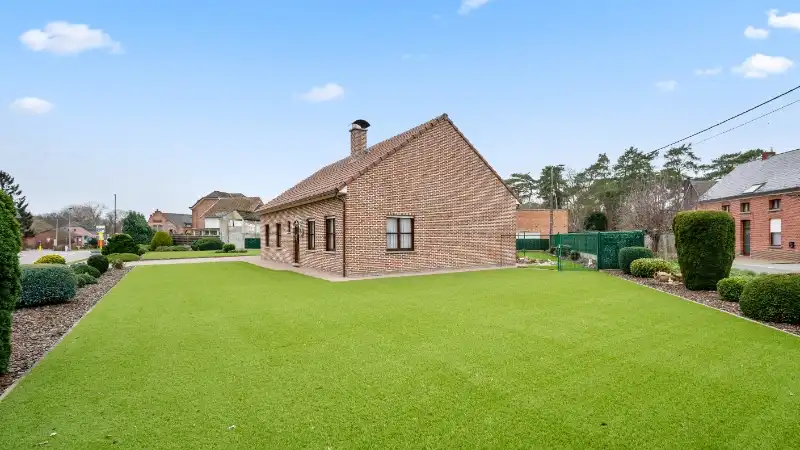 Landhuis van 278m² met 4 slpks op 12 are nabij het centrum foto 28