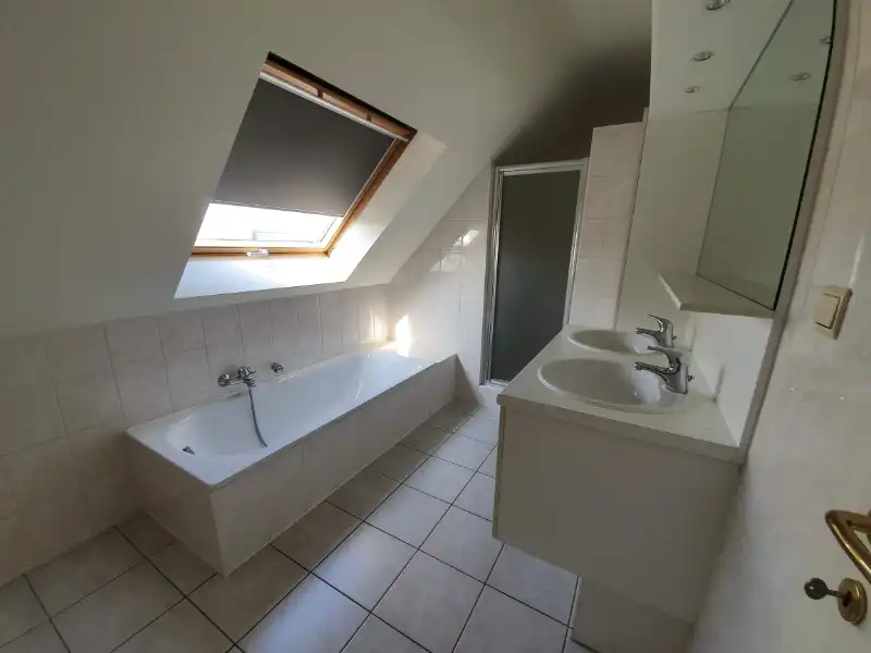 2 slpk dakappartement met mooi terras en garage foto 11