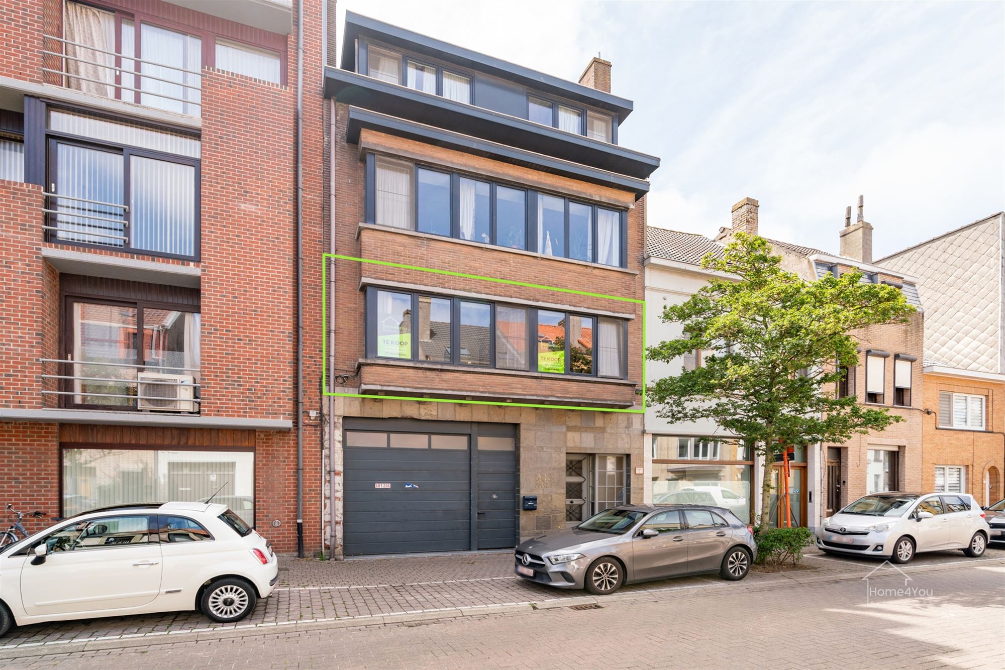 Ruim instapklaar appartement met groot Zuid-gericht terras! foto 2