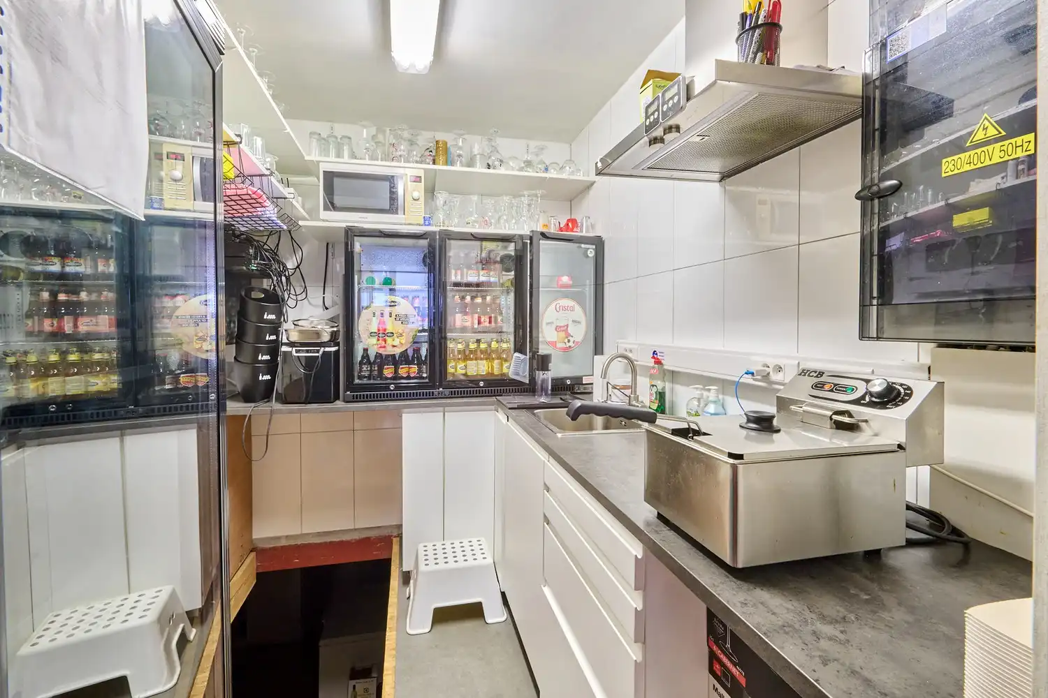 Instapklaar horecapand te koop in Diepenbeek – volledig vernieuwd, tal van mogelijkheden foto 17