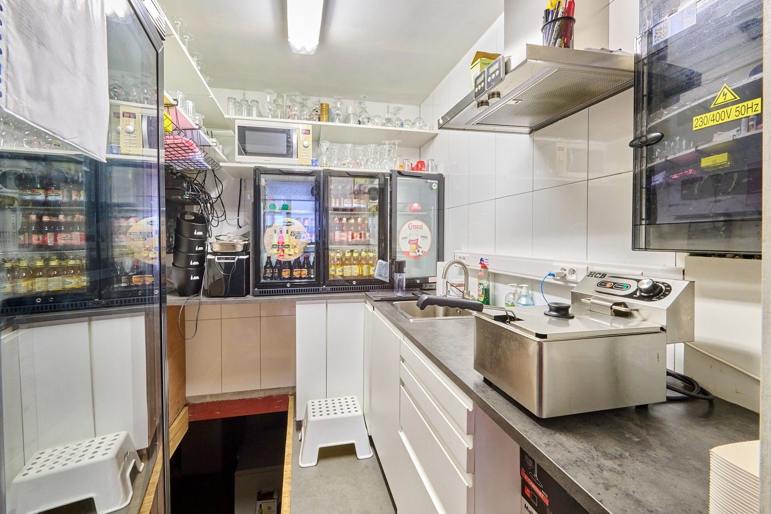 Instapklaar horecapand te koop in Diepenbeek – volledig vernieuwd, tal van mogelijkheden foto 17