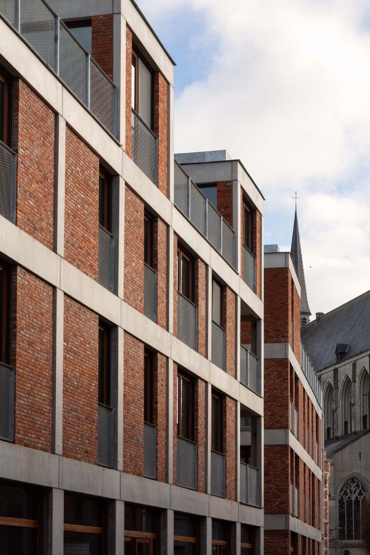 NIEUWBOUW COMMERCIËLE UNITS IN HET HIPPE PORTIER 51 foto 16