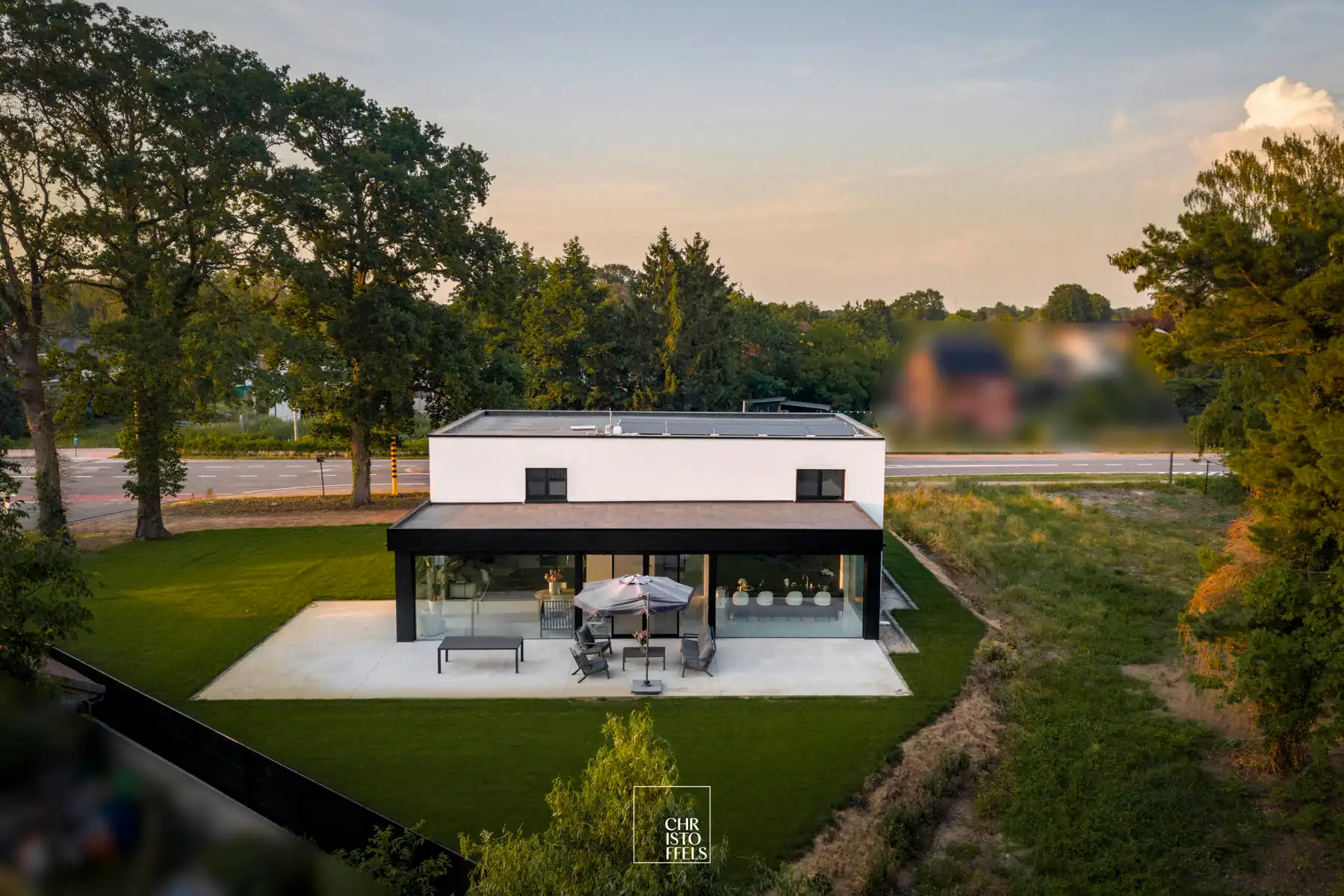 Luxe nieuwbouwvilla van 336 m² op een perceel van 1.313 m² foto 17