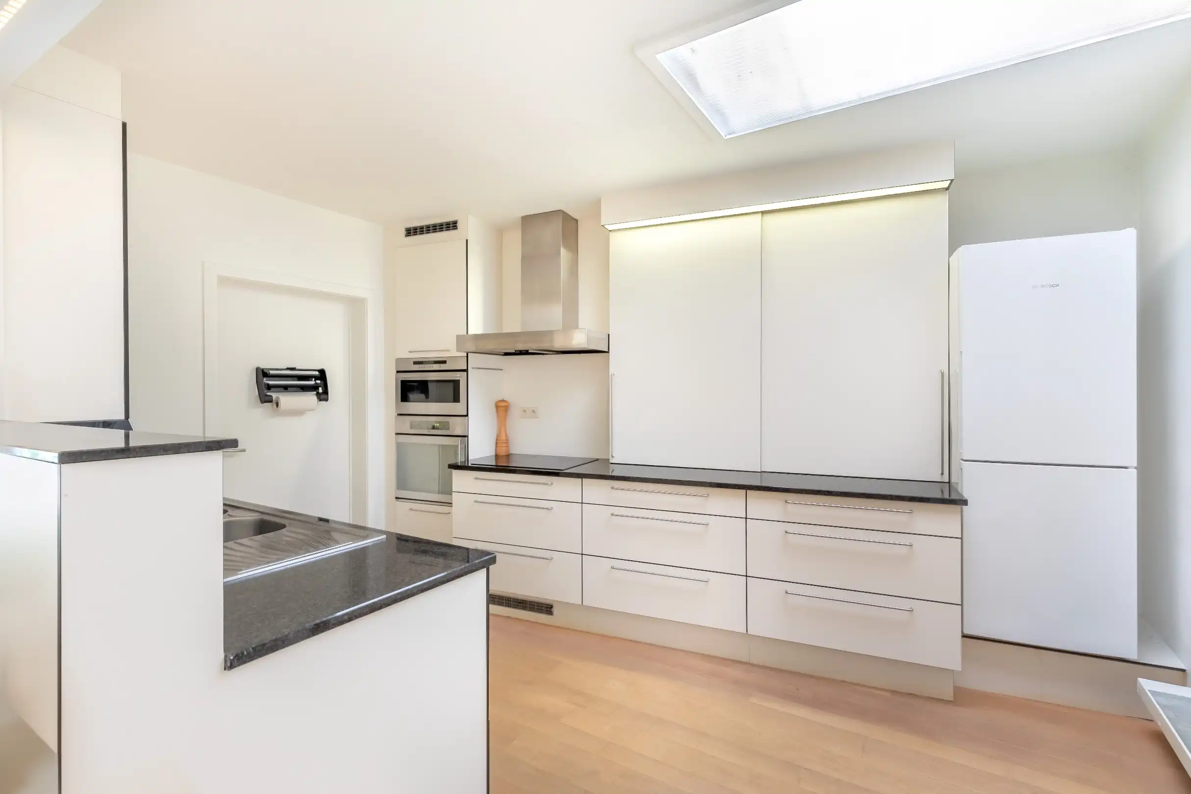 Multifunctioneel gebouw op toplocatie!  foto 7