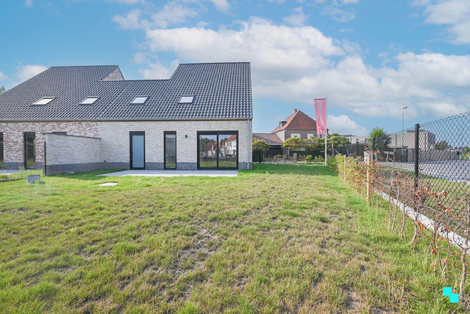 Ruime nieuwbouwwoning vlakbij het centrum van Wielsbeke foto 27