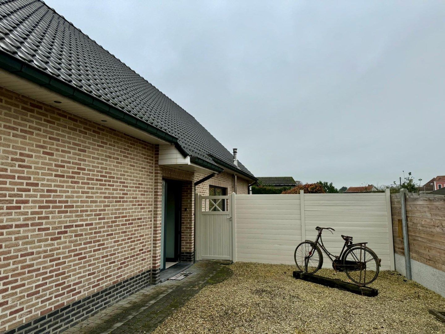 Te huur in Opwijk: ruime en energiezuinige villa met 4 slaapkamers foto 2