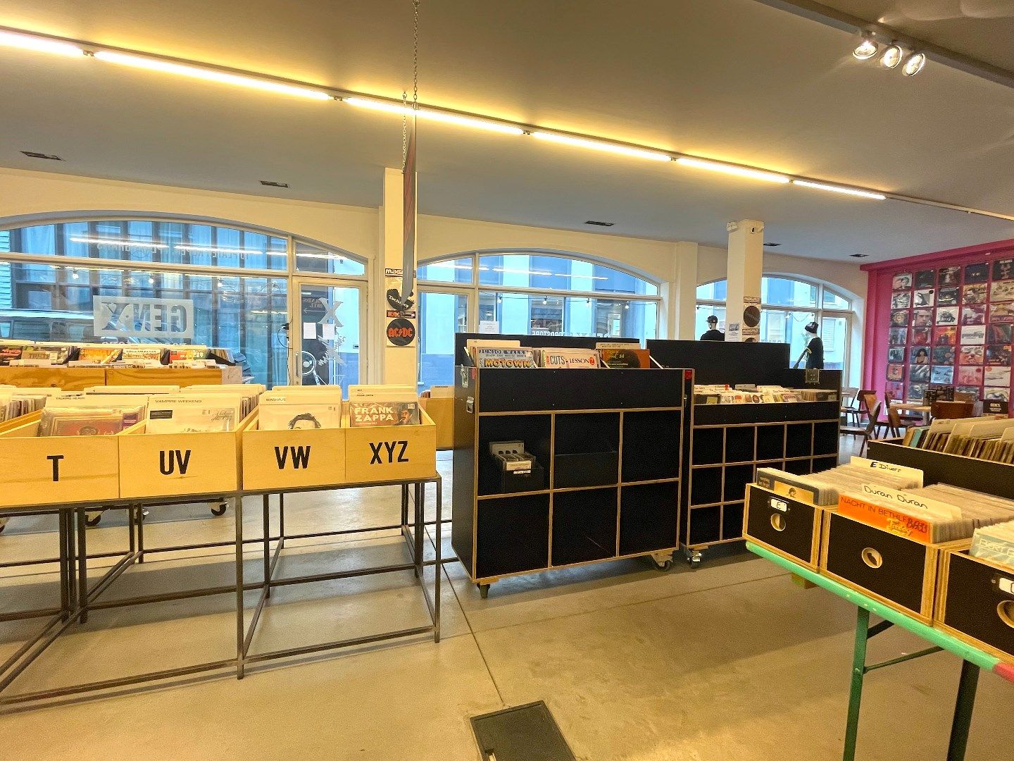 Prachtige handelsruimte te huur in het centrum van Kortrijk! foto 18