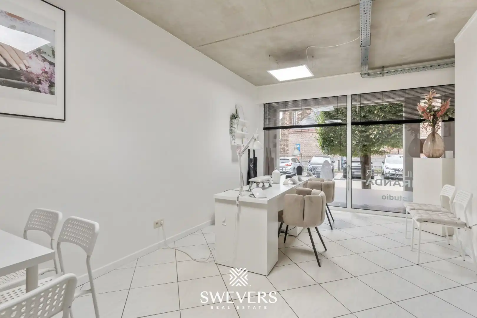 Handelspand met praktische indeling in hartje Tessenderlo foto 19