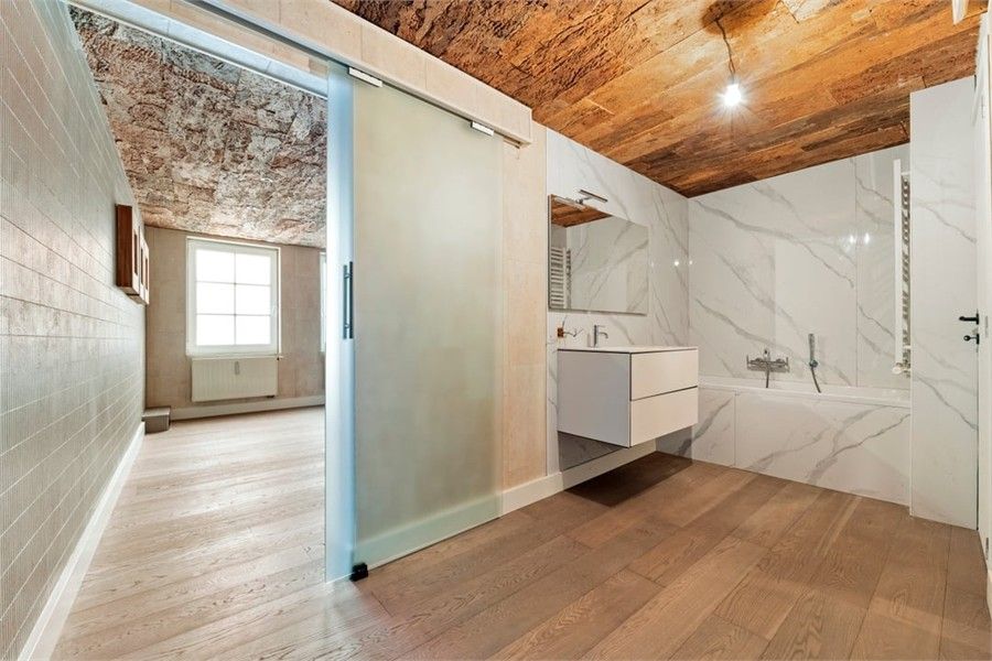 RUIM INSTAPKLAAR APPARTEMENT MET RUIM TERRAS IN HET CENTRUM VAN SINT-TRUIDEN foto 23