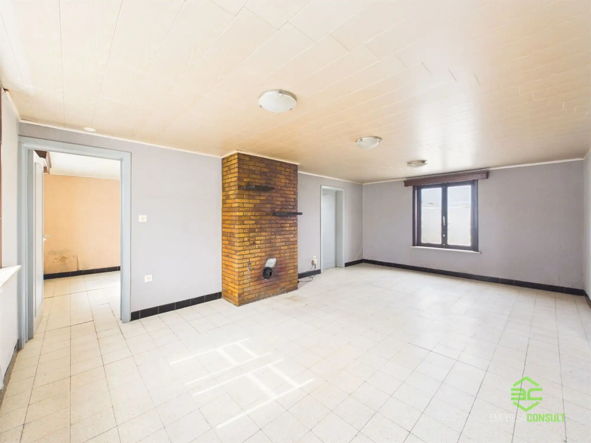 Te renoveren rustig gelegen woning op 20a 8ca! foto 8