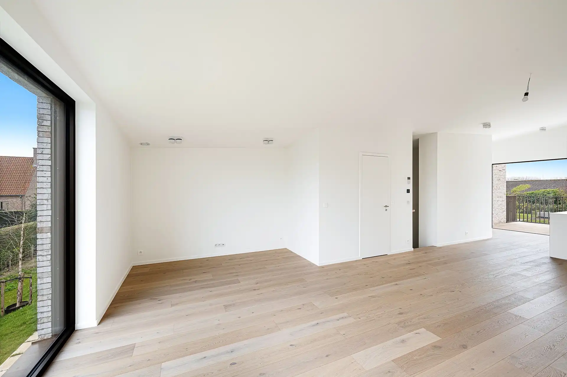 Architecturale BEN-woning met uitzonderlijke leefruimte en zonovergoten terrassen foto 5