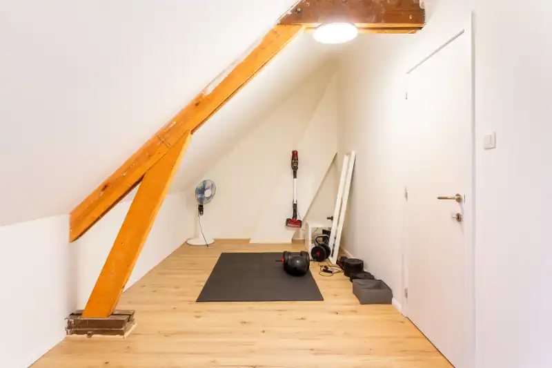 Ruime gerenoveerde woning in hartje Essen foto 29