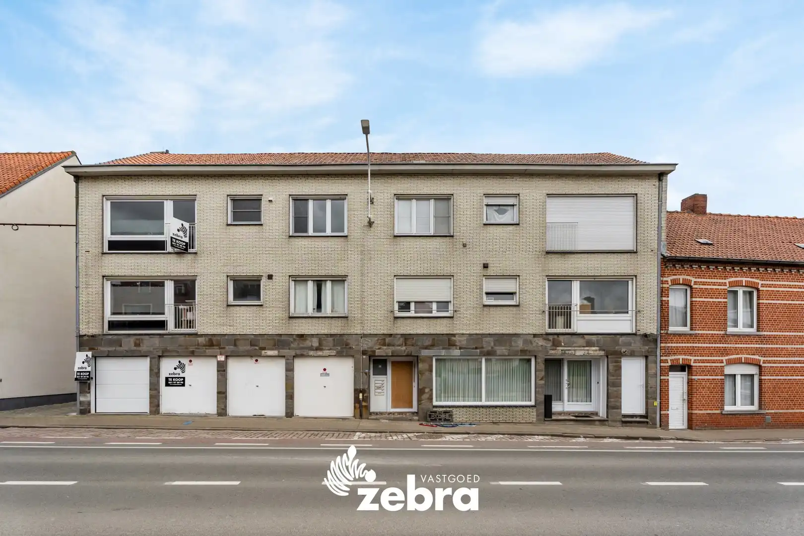 Gelijkvloers appartement met drie slaapkamers, tuin en garage te Tielt! foto 3