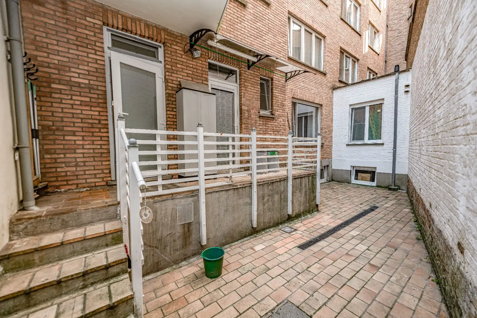 Ruim modern appartement met 3 slaapkamers en terras foto 11