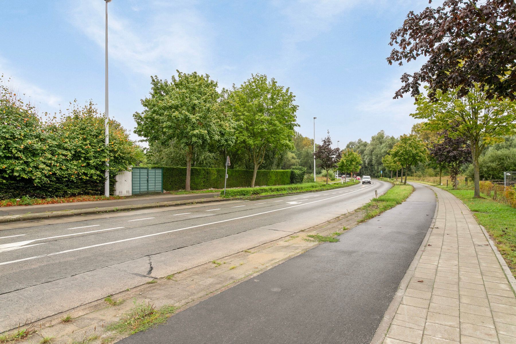 Ruime eengezinswoning met prachtige tuin foto 24