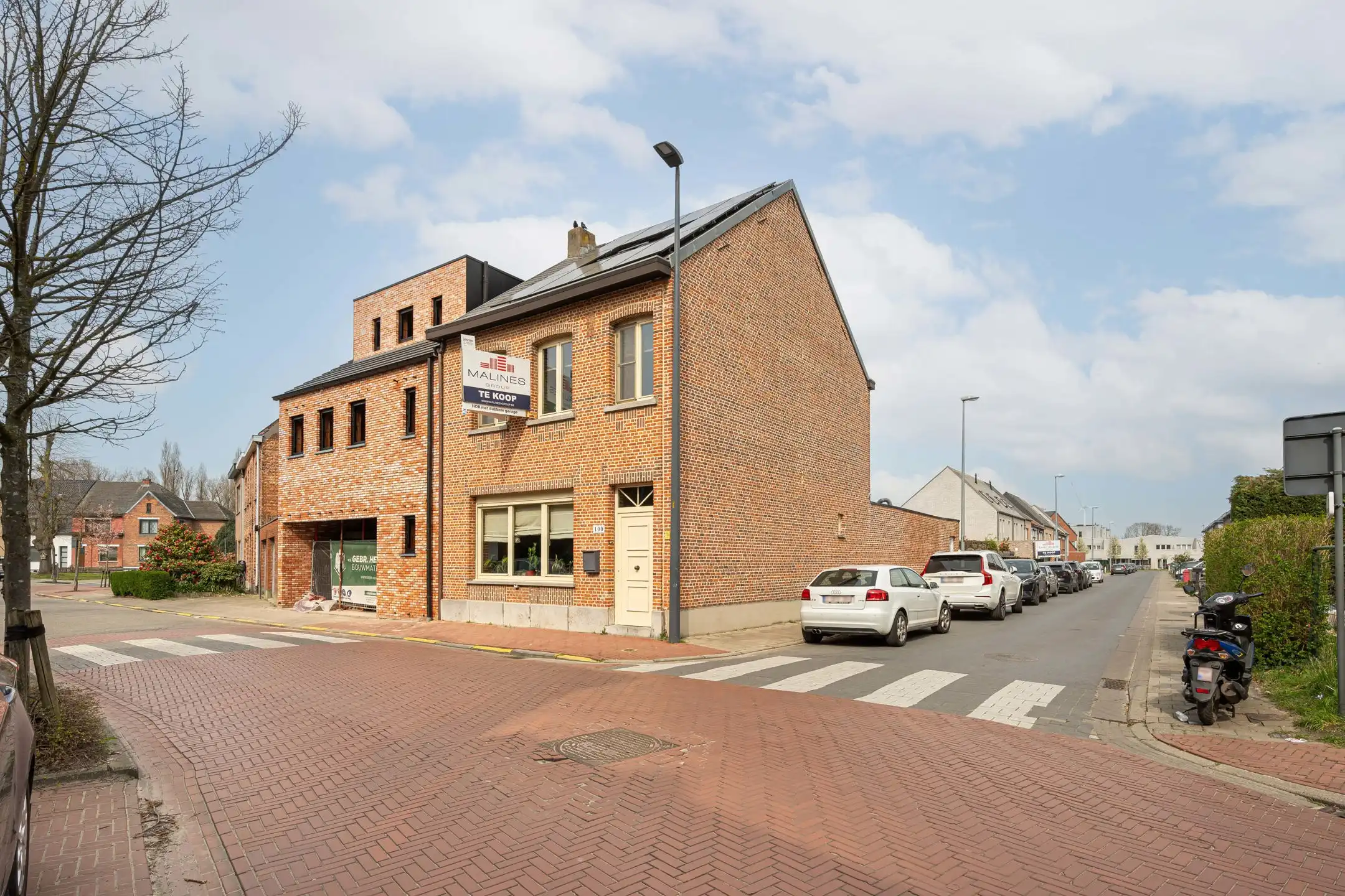 Hoofdfoto van de publicatie: Gezellige woning op centrale locatie met dubbele garage! 