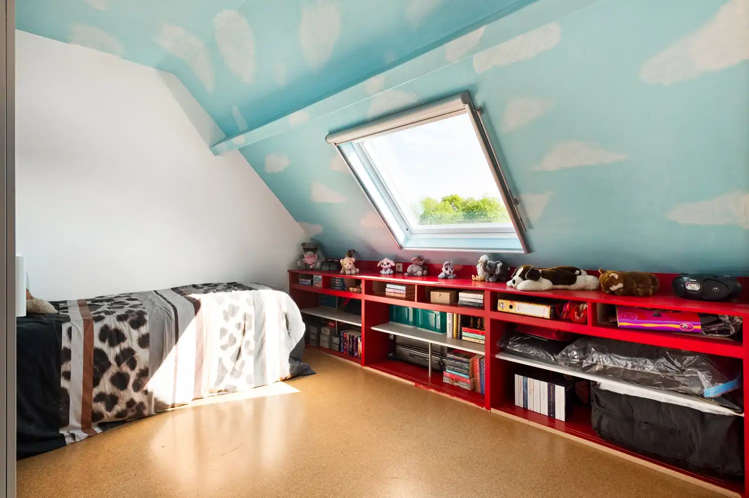 Gezellige woning met 3 slaapkamers en tuin met vijver in Wijnegem foto 12