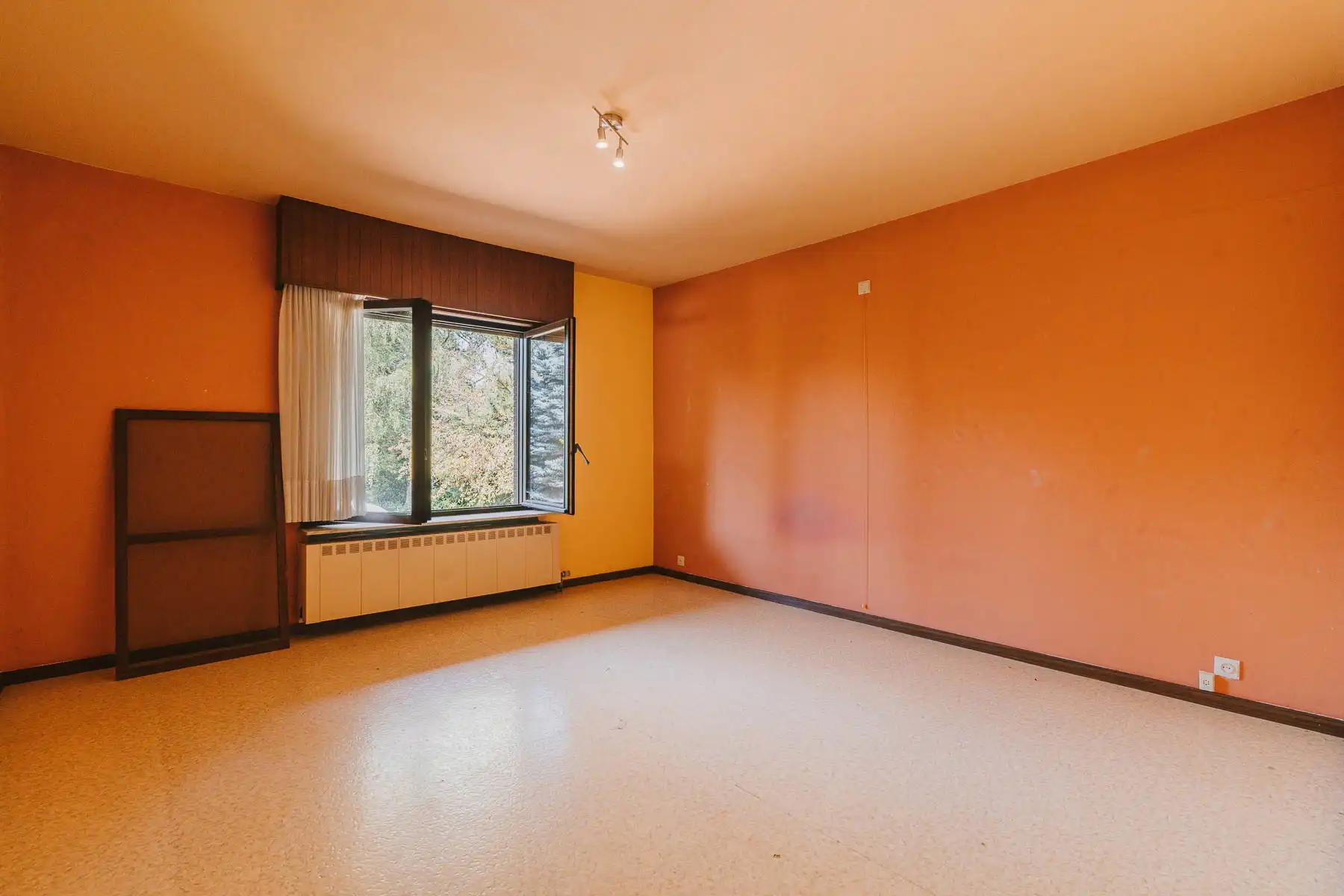 Prachtige renovatiewoning met zeldzame groene ligging foto 17