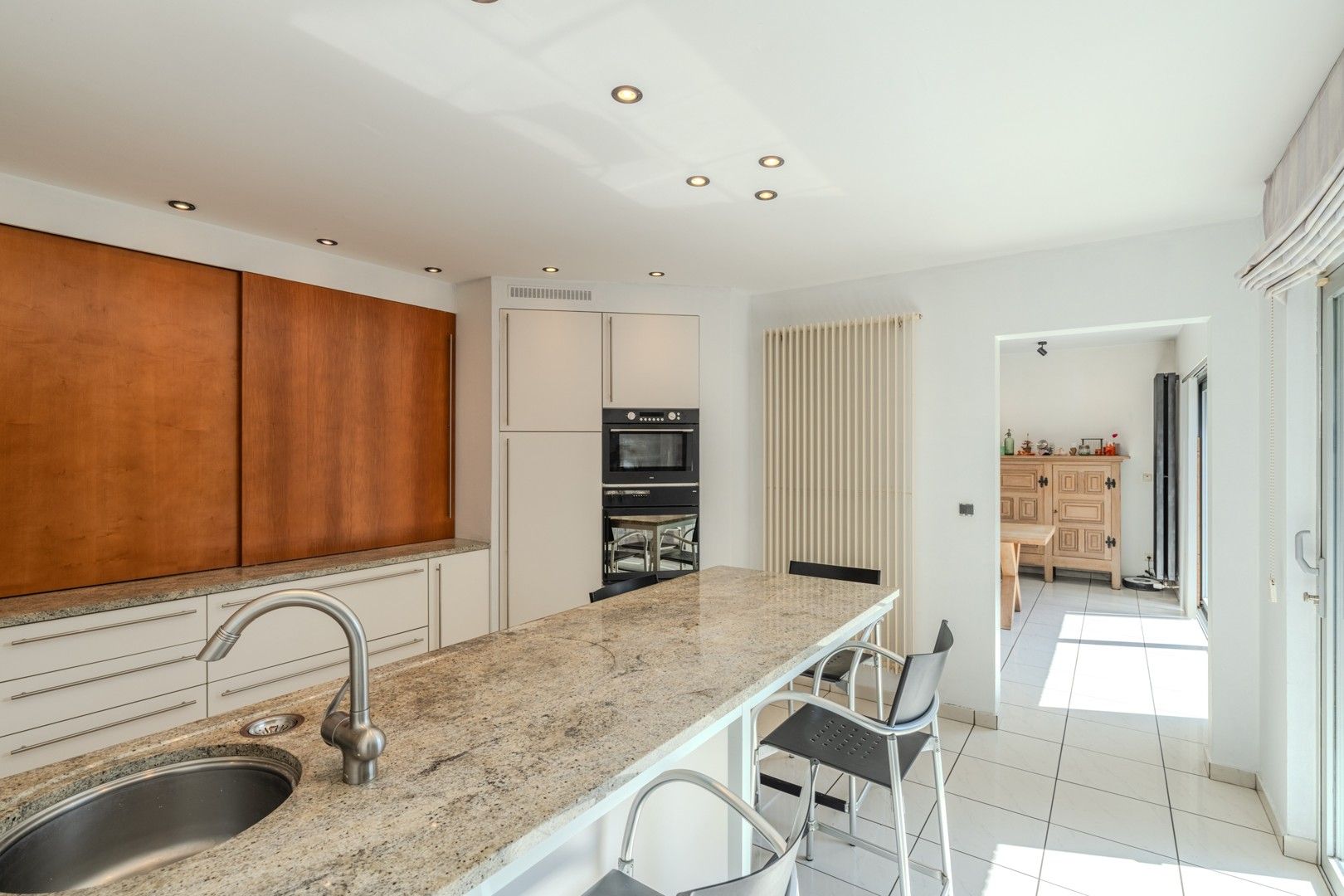 Instapklare woning met loods en vakantie-appartement foto 7