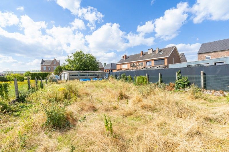 Te renoveren woning met tuin en garage op een perceel van 6are 39ca foto 19