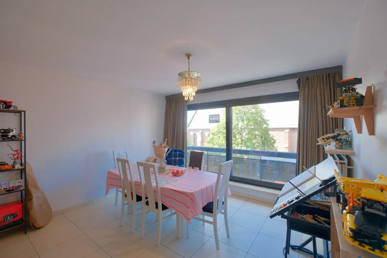 Roeselare – Gezellig appartement met 2 slpks nabij het centrum! foto 3