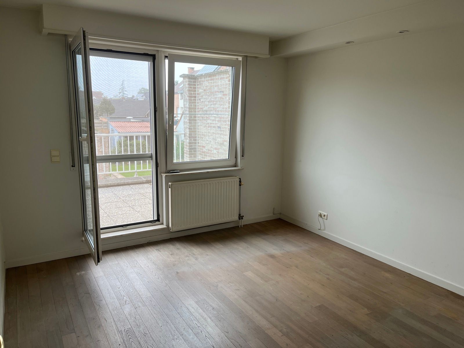 Appartement met lift, terras, garagebox en autostaanplaats foto 7