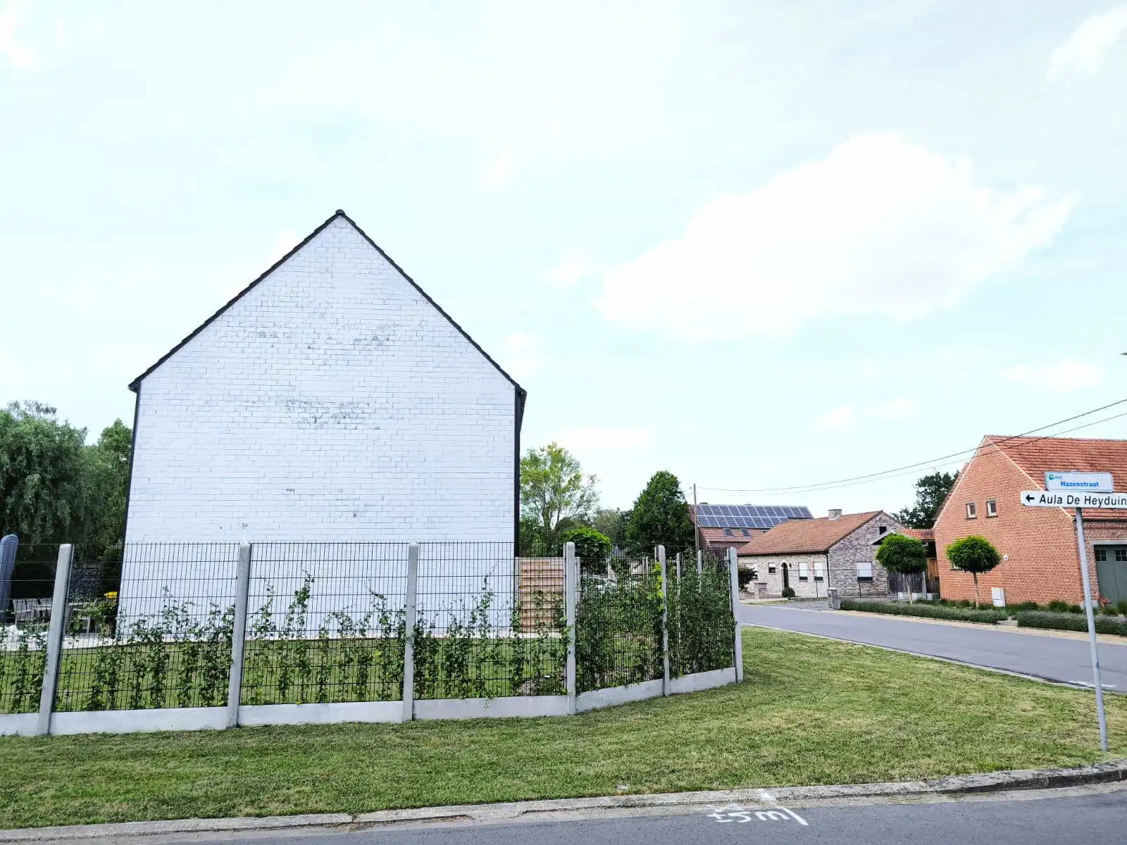 Mooi perceel voor HOB op ca. 253 m² inclusief dubbele muur met de buren!  foto 10