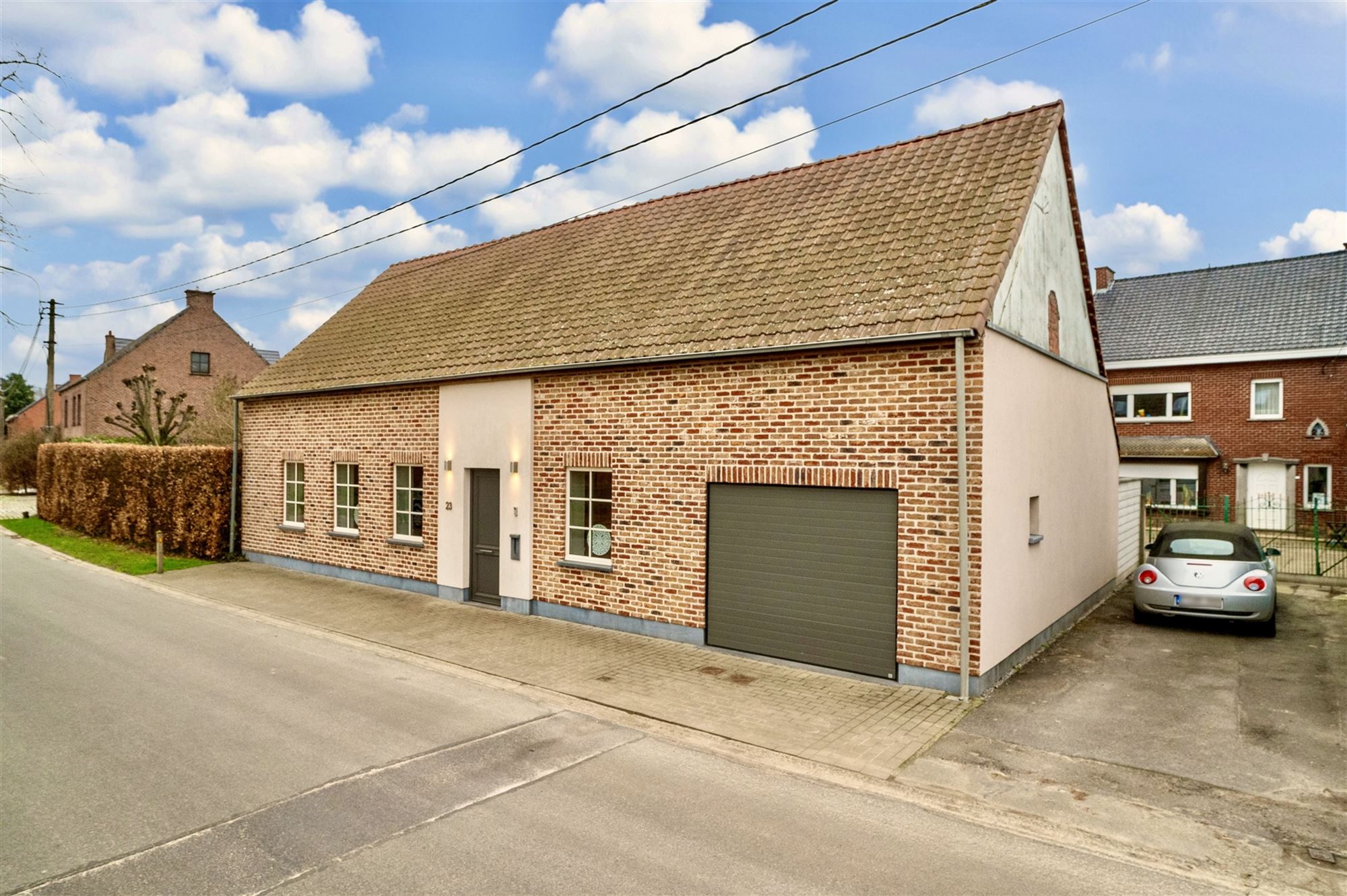 Uiterst charmante woning met 2 slpks, tuin en garage foto 4