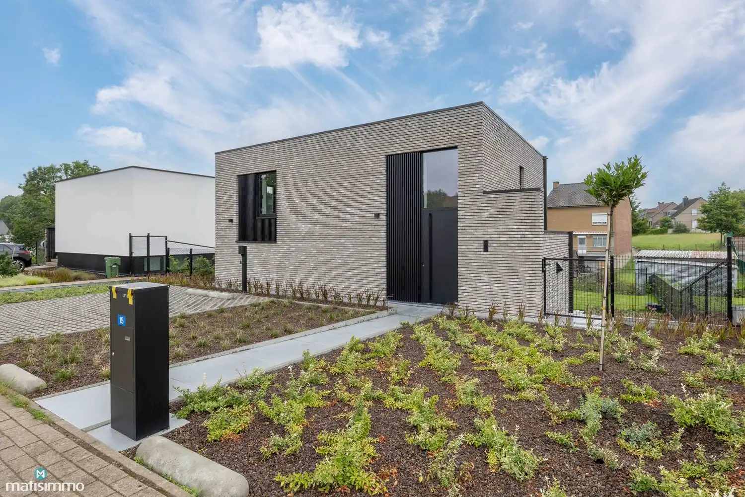 HOOGWAARDIG AFGEWERKTE NIEUWBOUWWONING MET DRIE SLAAPKAMERS EN TUIN (INCLUSIEF TUINONDERHOUD) TE RIEMST foto 27