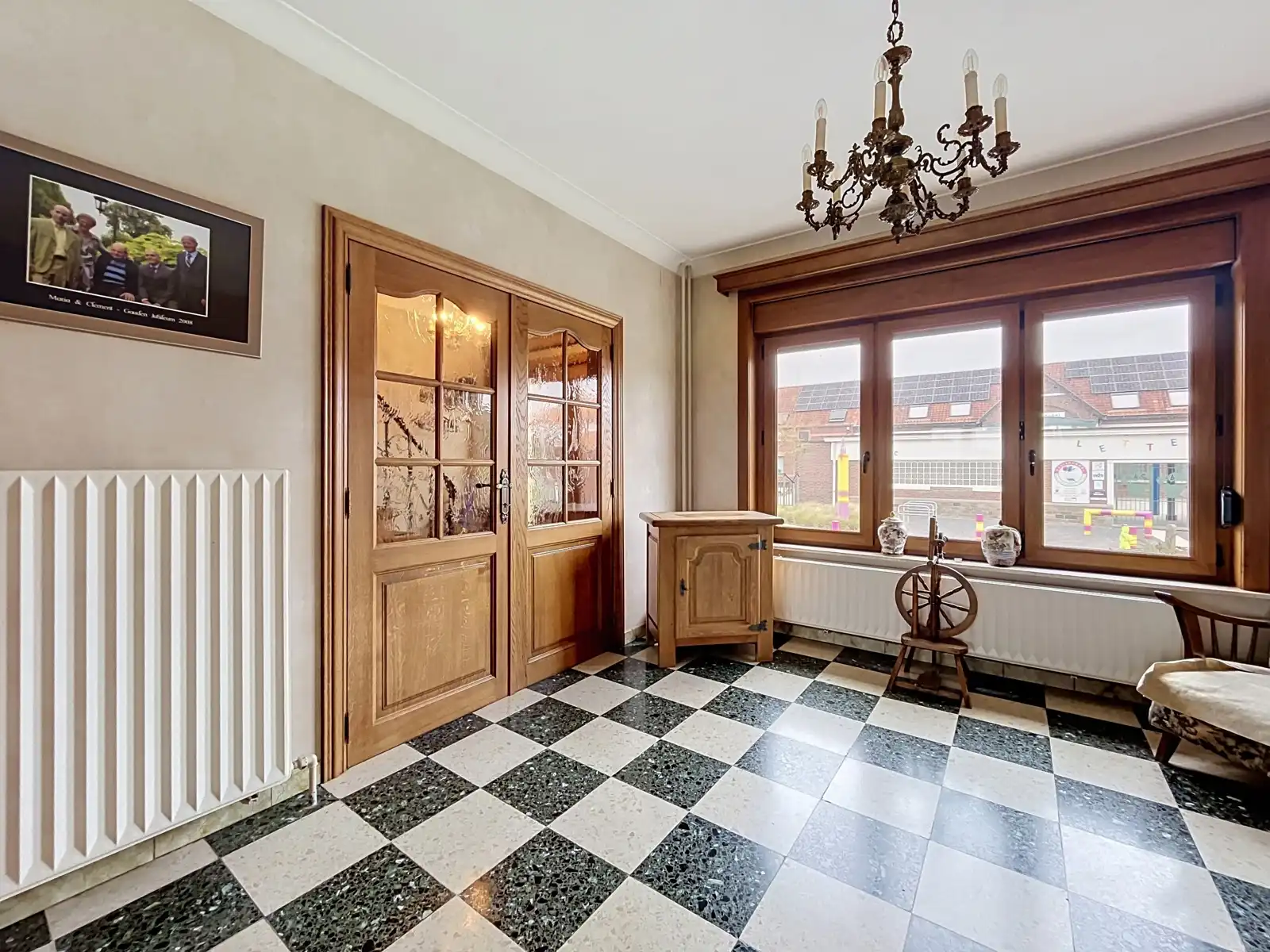 Vrijstaande woning met ruime tuin op toplocatie foto 6