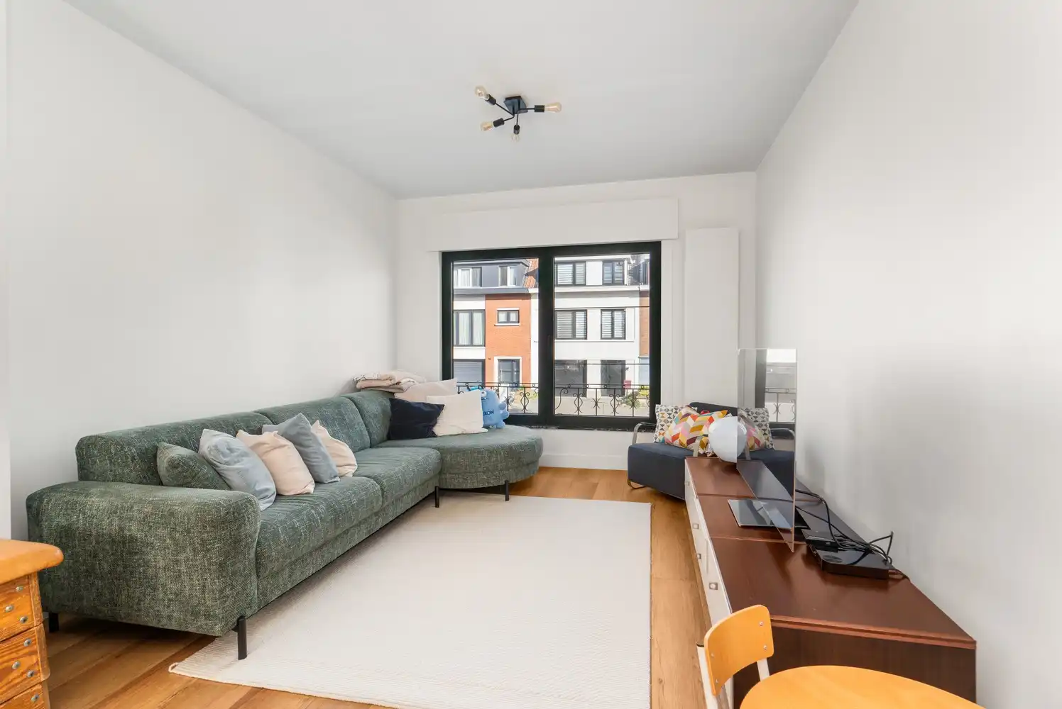 Prachtig gerenoveerde woning met tuin, zonnepanelen en garage in Sint‑Pieters‑Leeuw foto 11