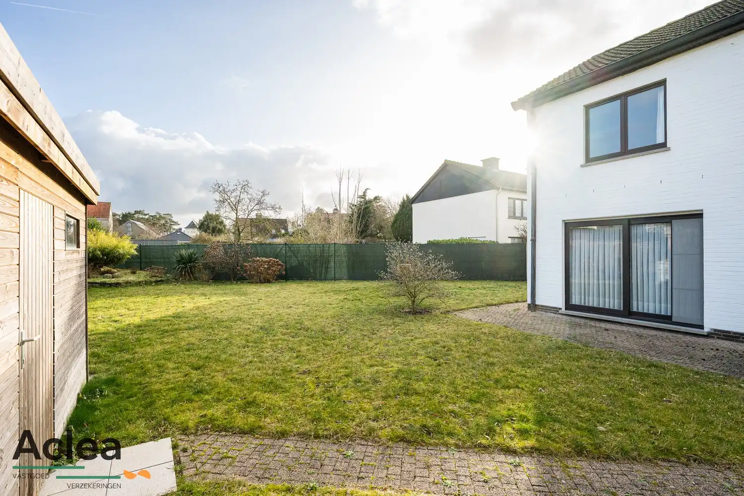 Ruime gezinswoning op een mooi perceel in de Witte Wijk foto 16