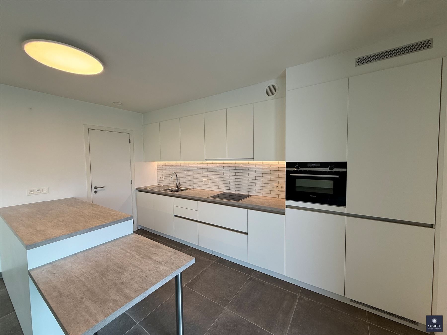 APPARTEMENT MET 2 SLPKS  EN GROOT TERRAS foto 8