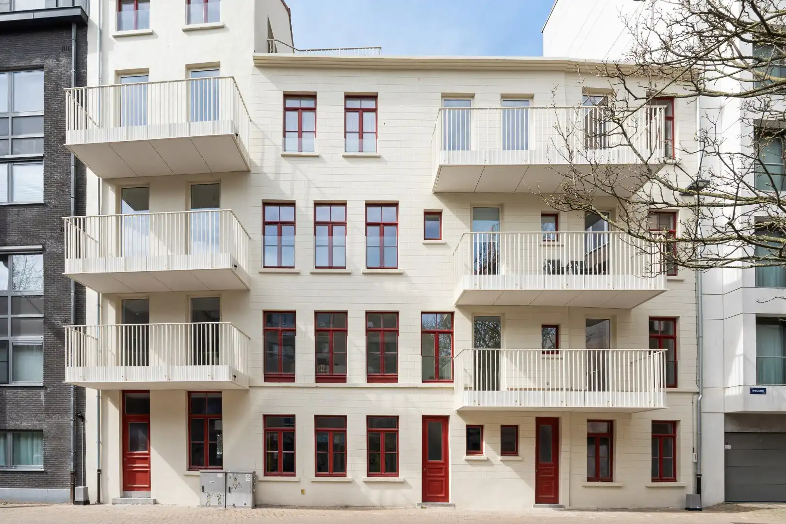 Luxueus penthouse duplex te koop in Oostende in Villa Rembrandt met terras, karaktervolle renovatie en moderne afwerking foto 17