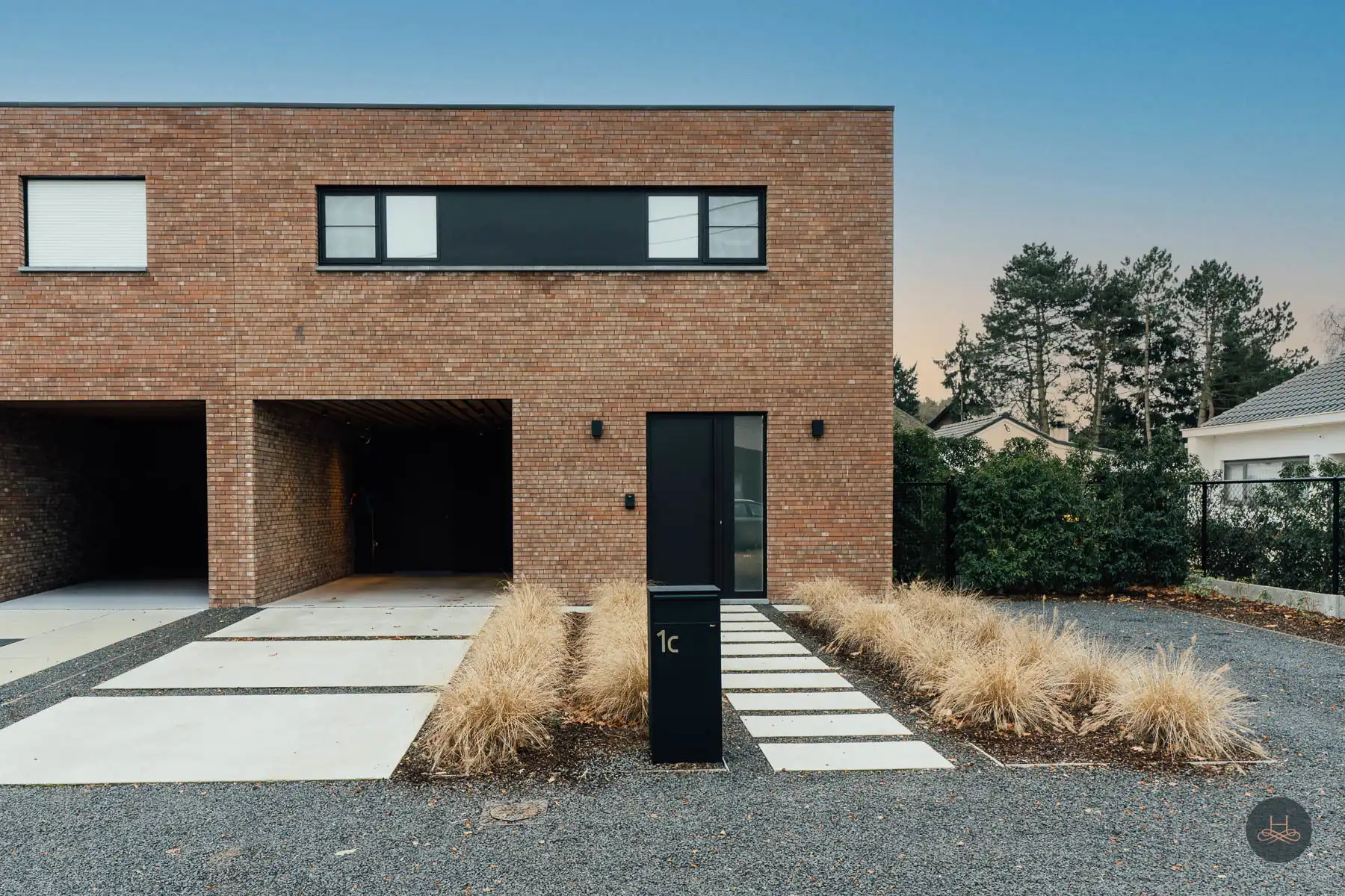 Hoogwaardig afgewerkte woning in rustige doodlopende straat  foto {{pictureIndex}}