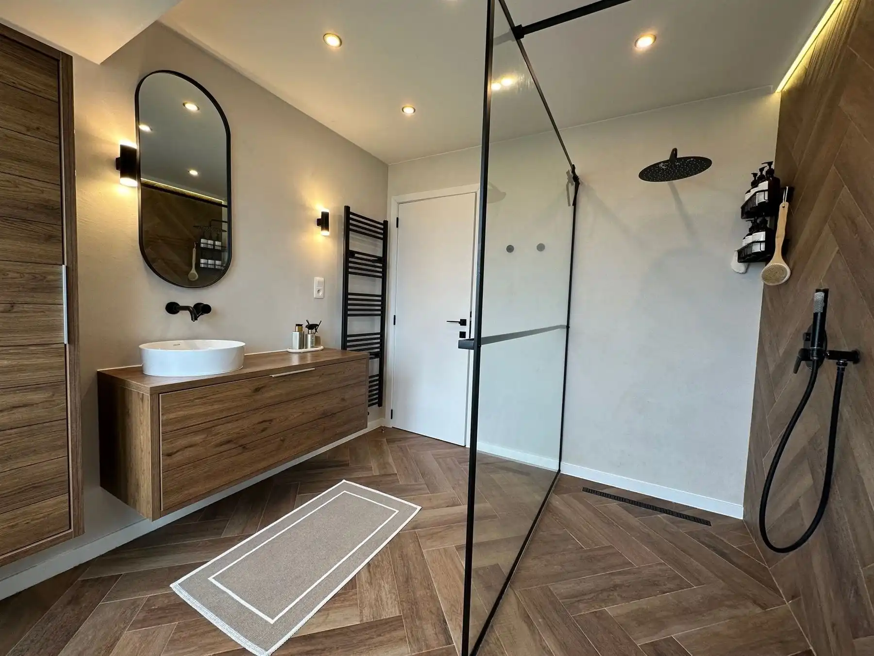 INSTAPKALRE 3 GEVEL WONING MET GARAGE foto 17