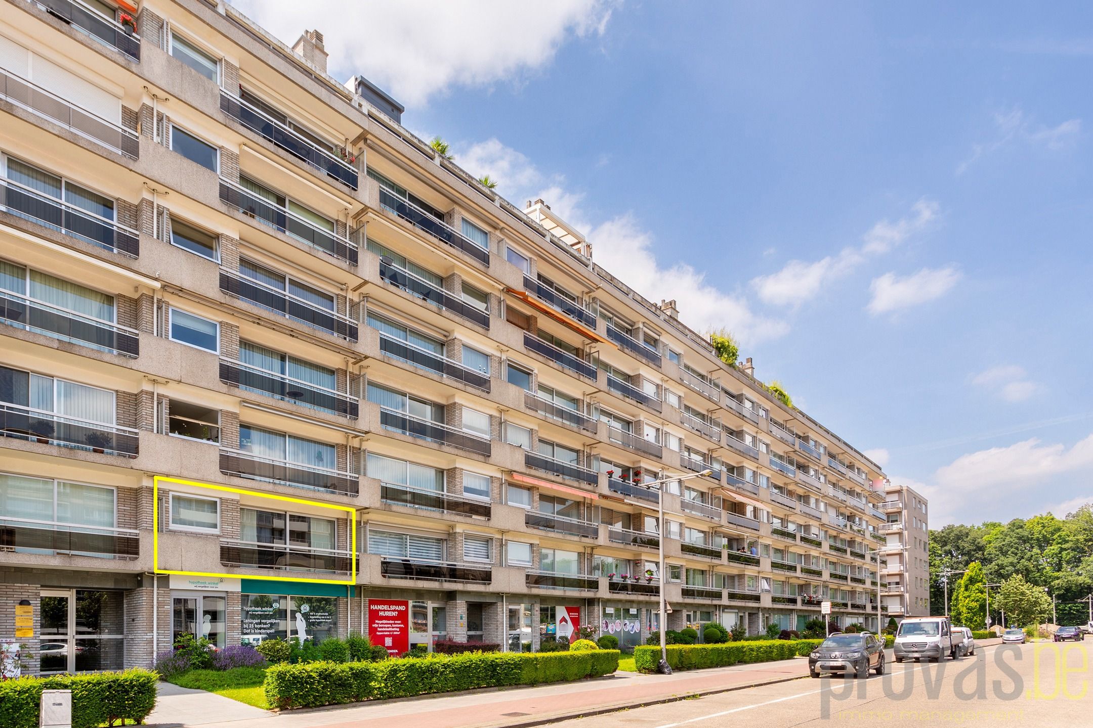 LICHT APP. CA 153 M² MET TWEE TERRASSEN EN GARAGE IN DEURNE foto 6