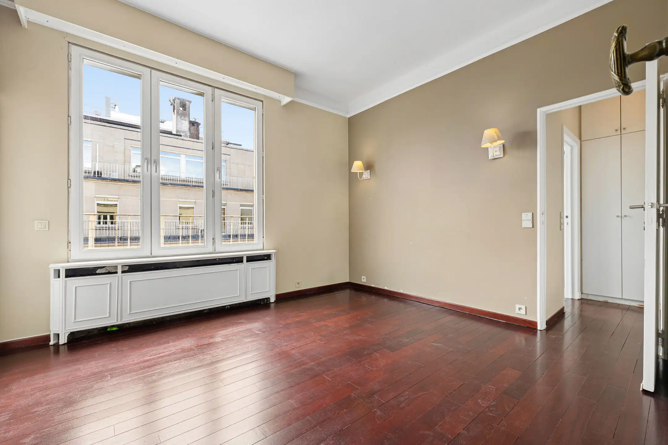 Appartement met 4 slaapkamers aan de Louizalaan foto 23
