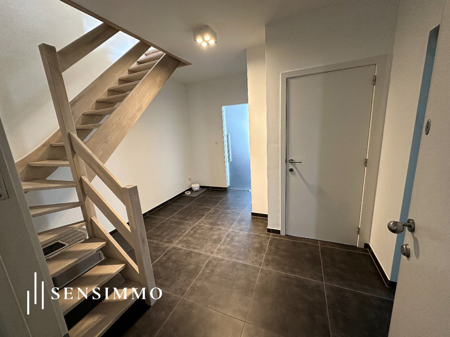 Luxe duplex van 169m² met 3 slaapkamers, ondergrondse privé staanplaats en berging foto 2