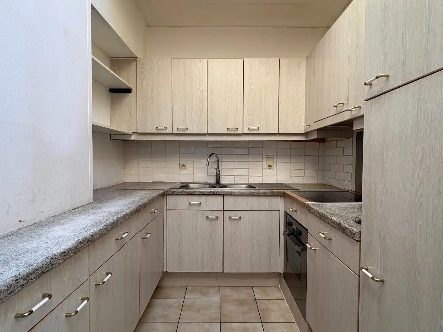 Verhuurde woning te koop in Harelbeke met mogelijkheid tot 3 slaapkamers  foto 5