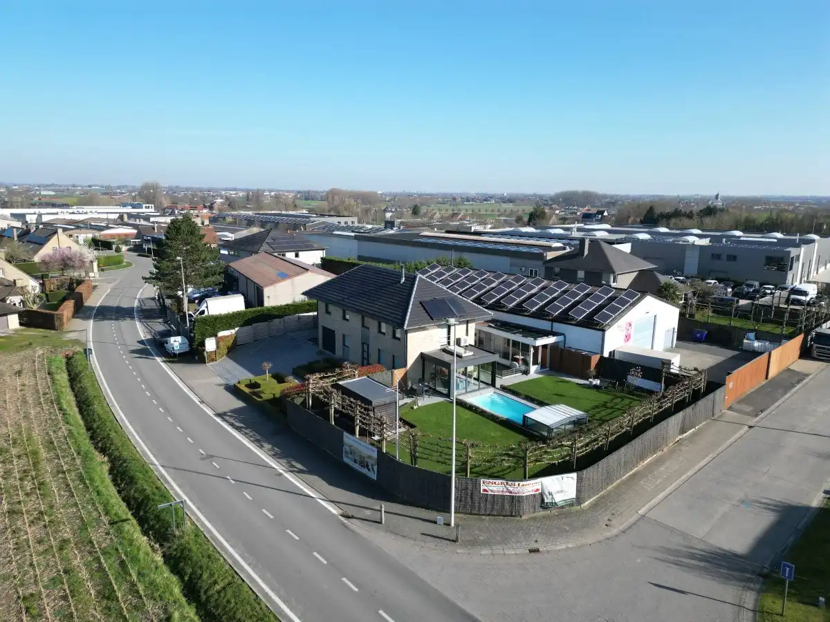 Dadizele – Ruime woning met loods van ca. 400 m², zwembad en bureelruimte foto 53