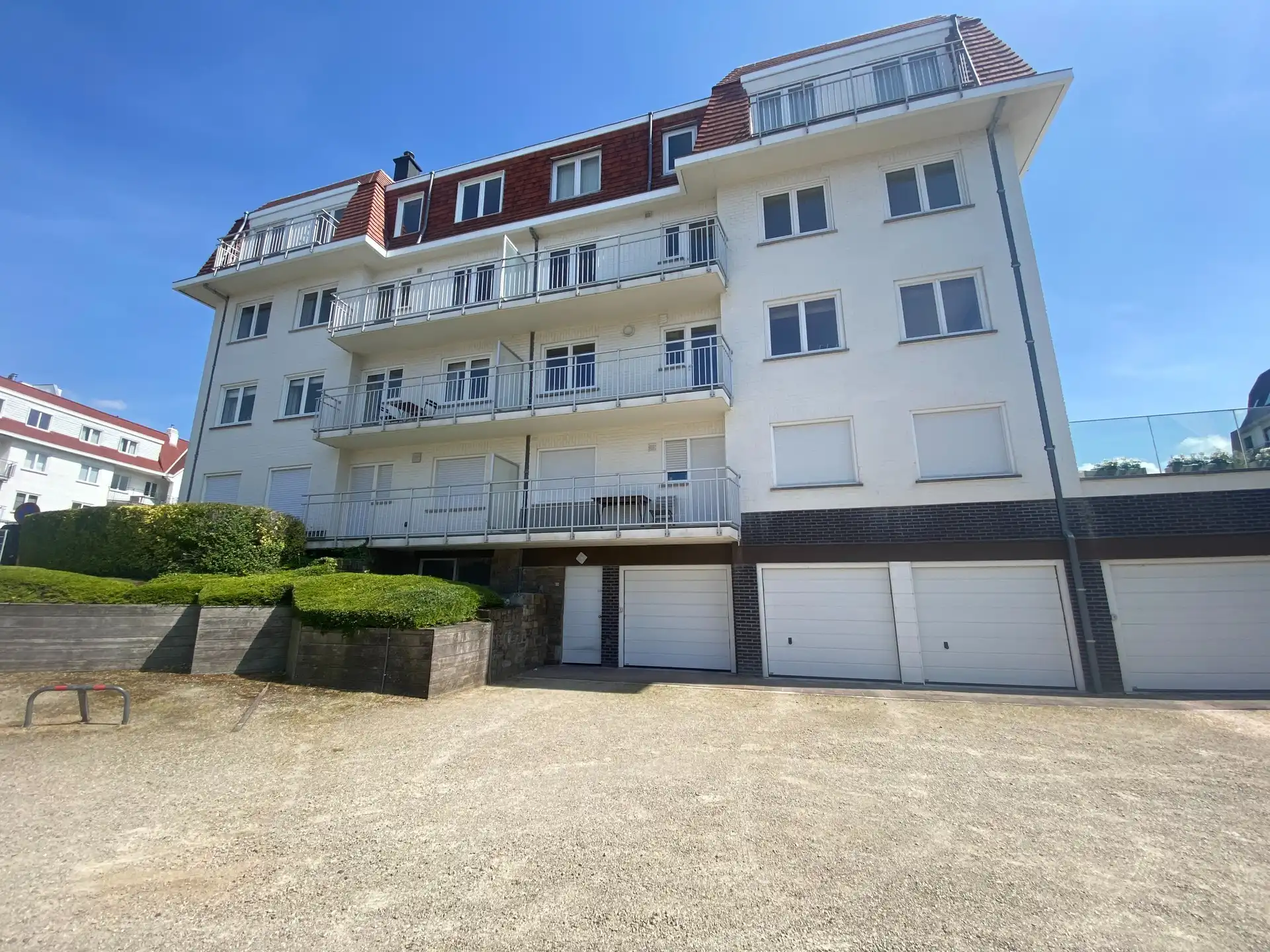 Gemeubeld: ruim appartement vlakbij zee! foto 16