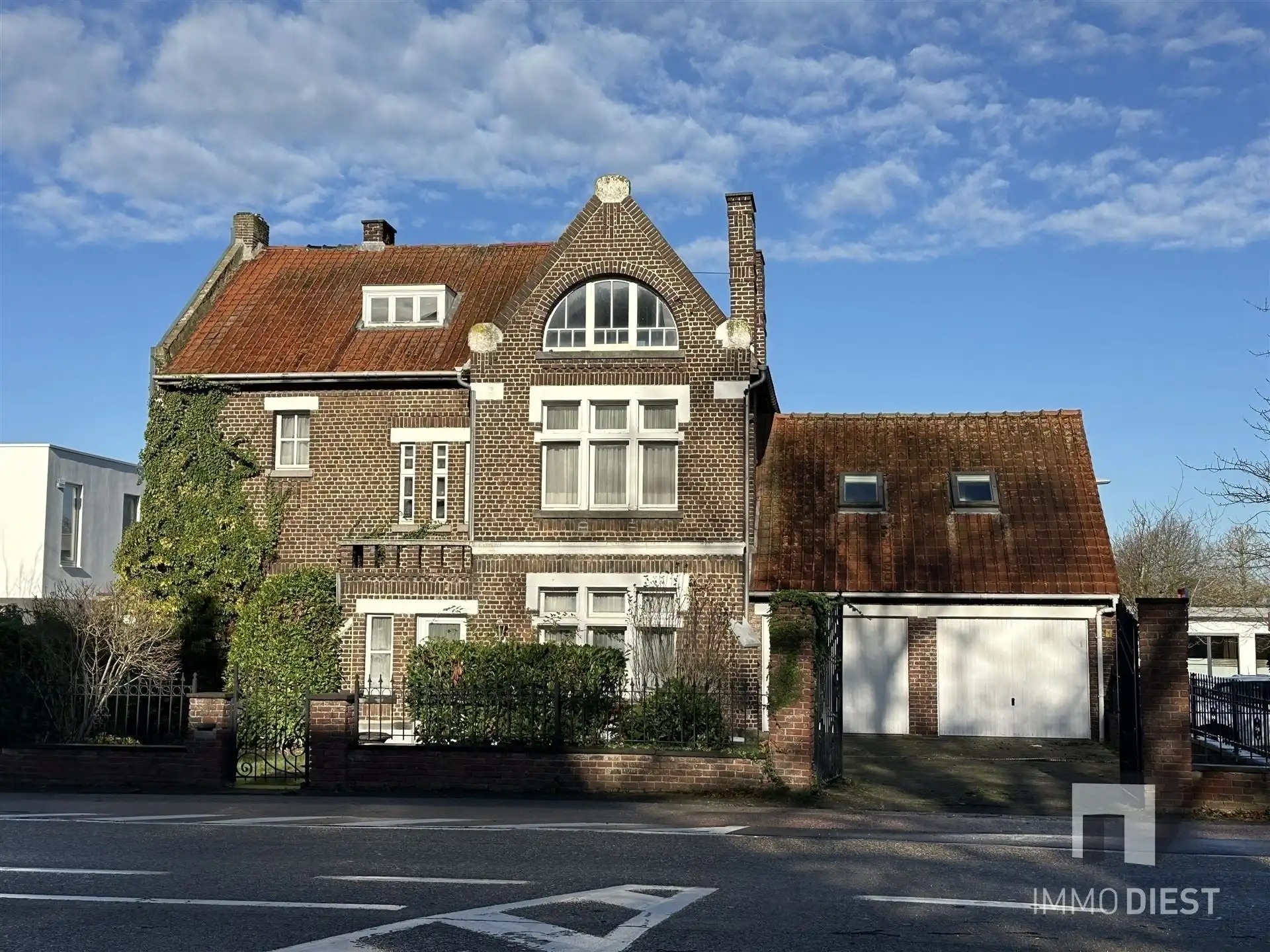 Elegante woning met vele mogelijkheden - min. 4 slpks foto 3