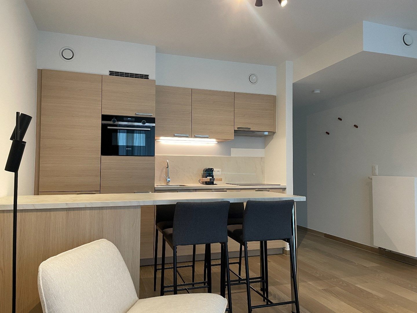 Trendy 1 slpk appartement met terras  foto 5