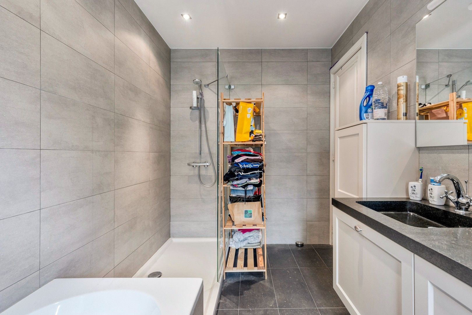 Gerenoveerde woning nabij strand en haven te Blankenberge foto 10