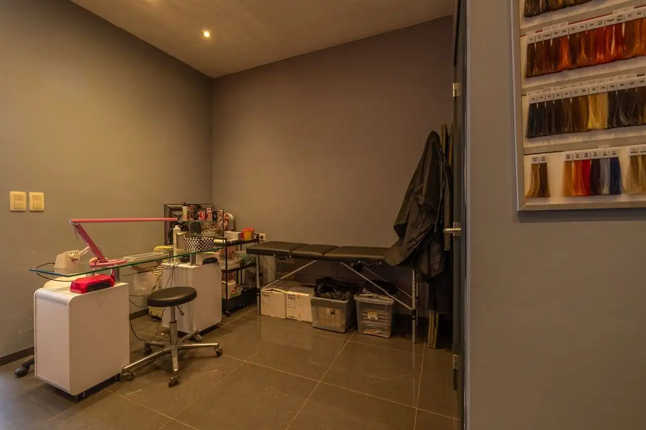 Label C, bijna volledig gerenoveerd, garage, toplocatie beroep foto 7