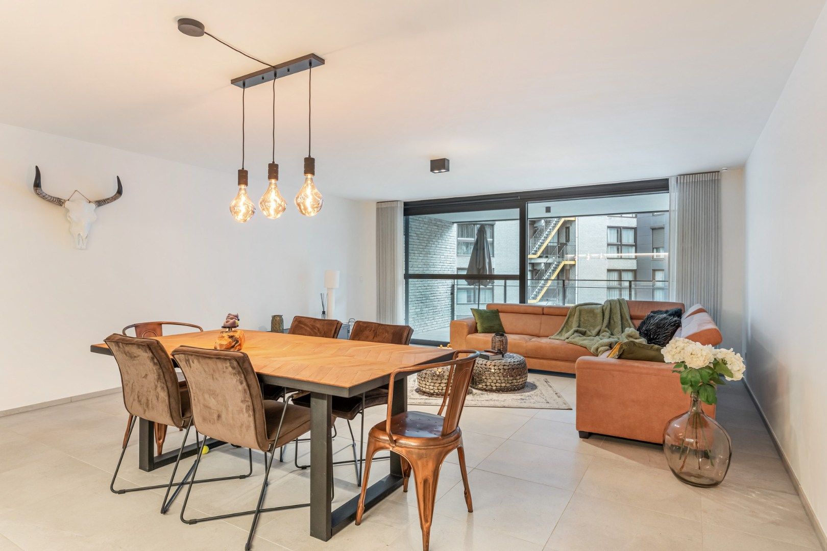 Nieuwbouw appartement, 92m² + terras, 2 slpk, garage en kelderberging in centrum Genk foto 4