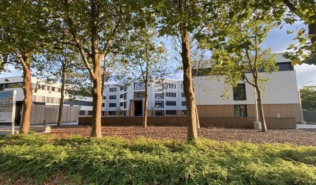 Vernieuwde kantoren te huur op toplocatie in Zwijnaarde foto 2