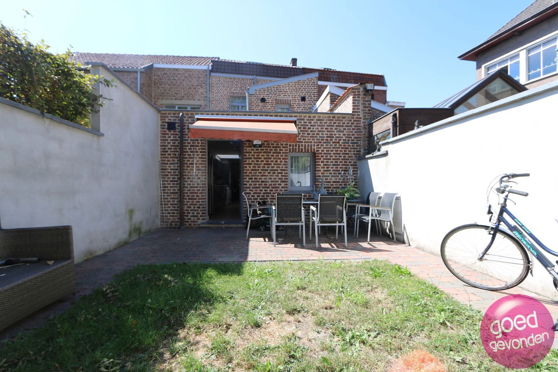 GERENOVEERDE WONING - 2 RUIME SLK - TUIN - TERRAS - CENTRUM foto 9
